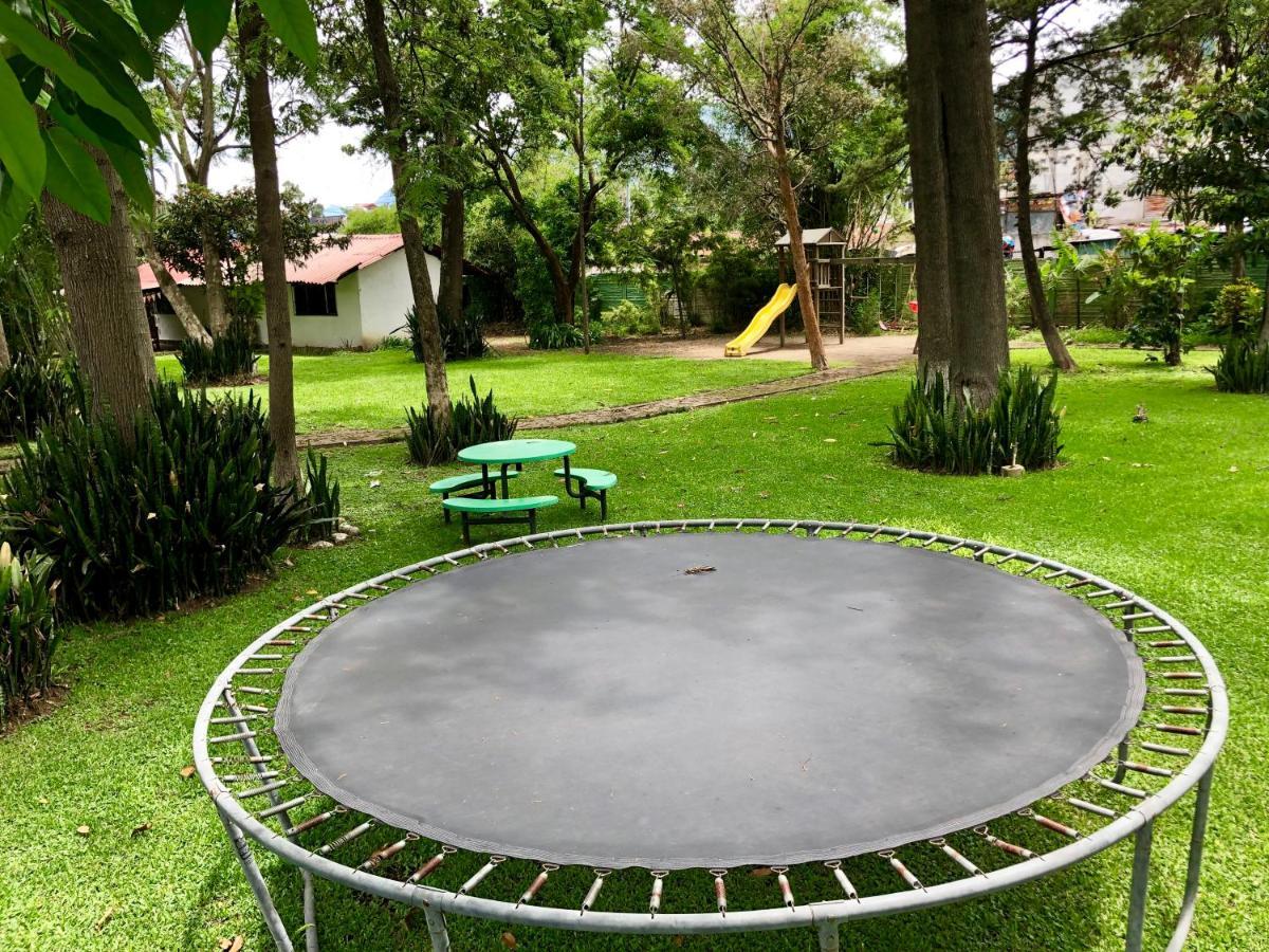 Hotel Rancho Grande Inn Panajachel Bagian luar foto
