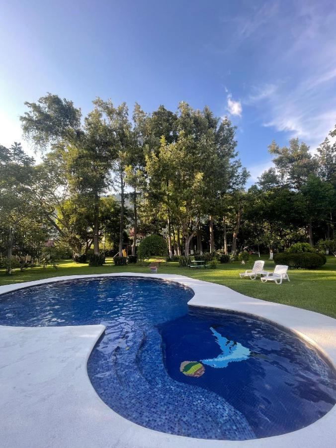 Hotel Rancho Grande Inn Panajachel Bagian luar foto